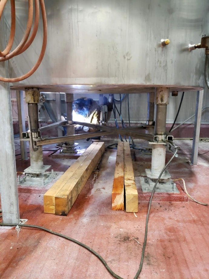 Industrial machinery and fabricated equipment in a workshop